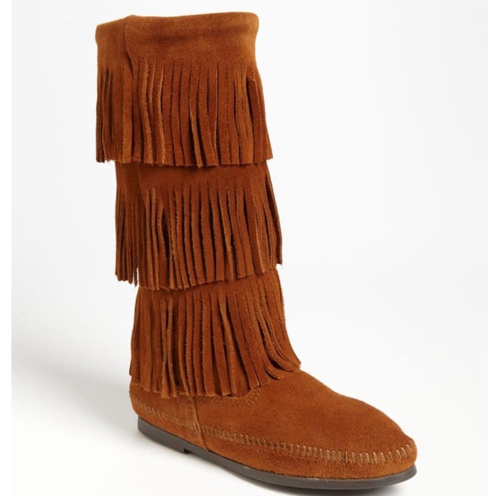 Minnetonka FRINGE BOOTS